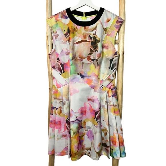 Ted Baker London Jeneyy Electric Daydream Dress 4 / 12 - Picture 2 of 10